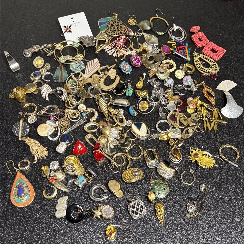 “All The Single Earrings” 🎶 Craft Lot Bundle Mystery Silver Gold Tone Rhinestone